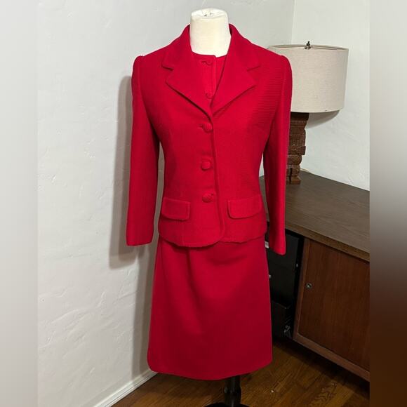Incredible Vintage Lilli Anne Knit London 3 Piece Skirt Suit Red 60s Mod MCM - Picture 1 of 13